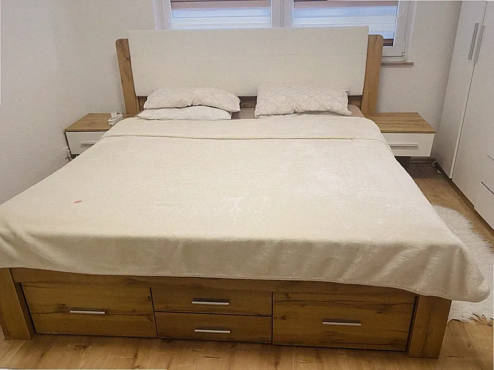 4-tlg Schlafzimmermöbel-Set Holz Weiß/Braun 200x200 mit Schubladen Spiegel