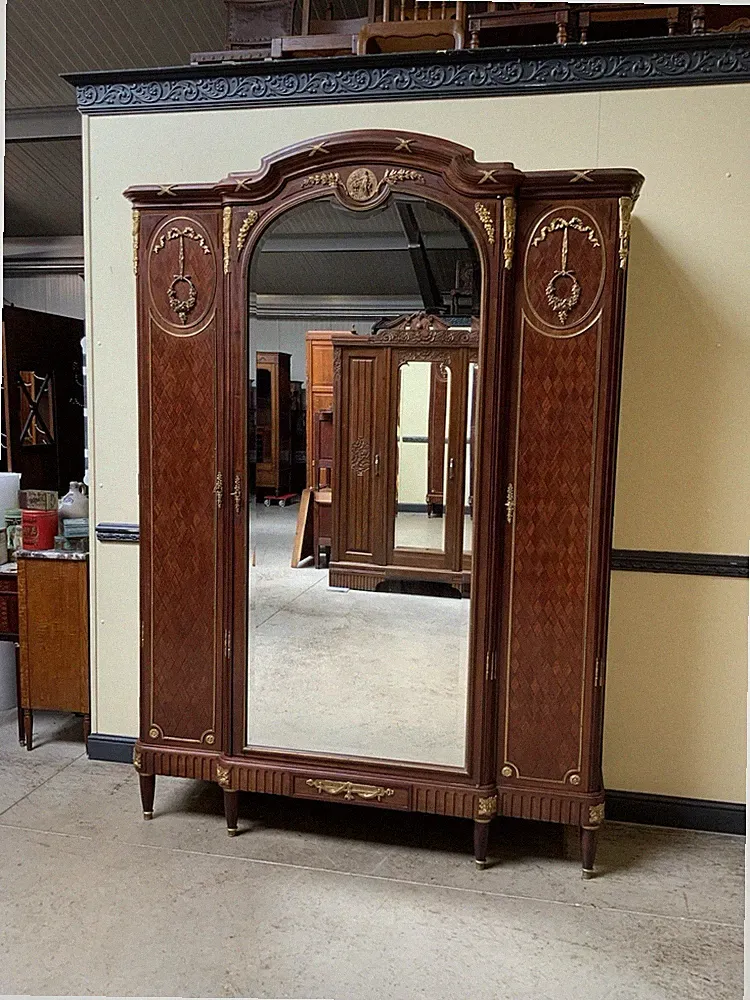 Antik Jugendstil Kleiderschrank, Wäsches. - feuvergoldete Bronze - Lieferung mög