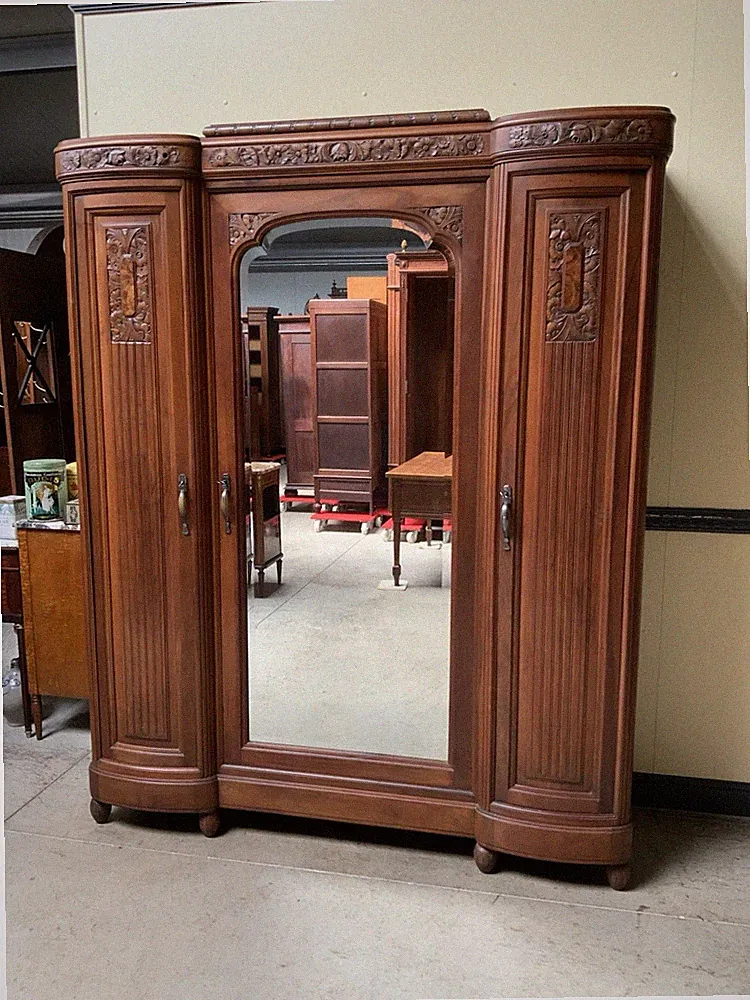 Antik - Kleiderschrank, Wäscheschrank, Nußbaum - Art Deco - Lieferung möglich!
