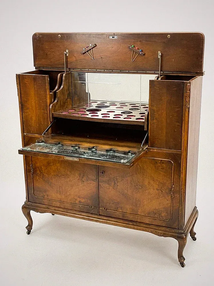Art Deco Hausbar Pop-Up Cocktailschrank Nussbaum 1930er Spiegel Bar Cabinet
