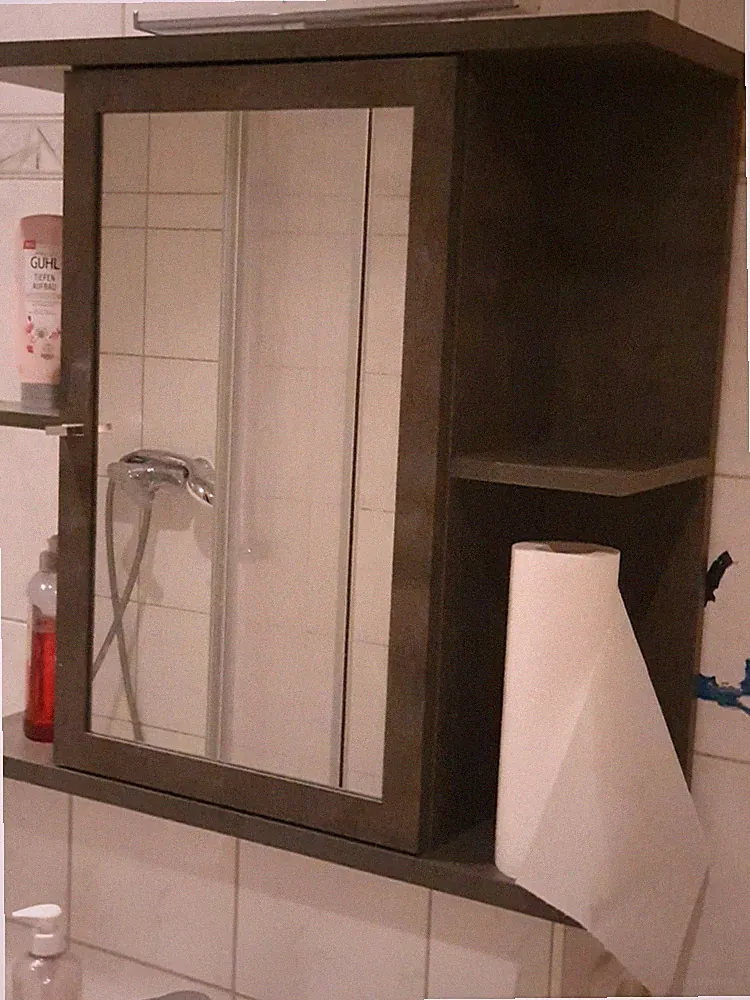 badezimmer hängeschrank mit spiegel