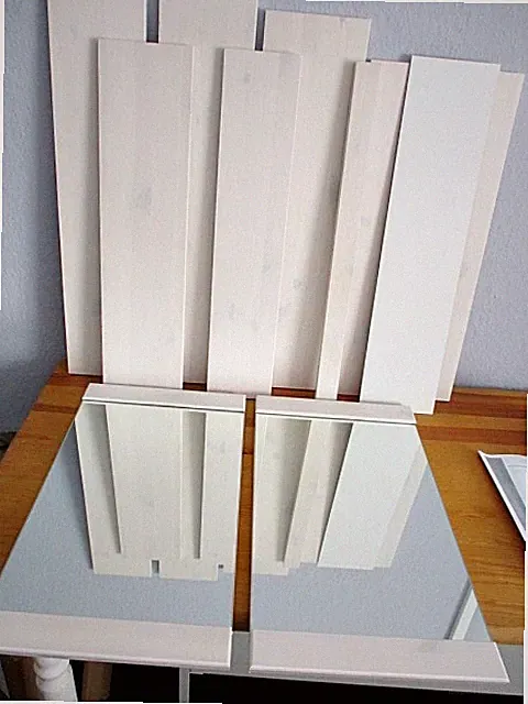 Badezimmer-Spiegelschrank weiß aus Holz - 2 Türen - 6 Fächer - Selbstmontage NEU