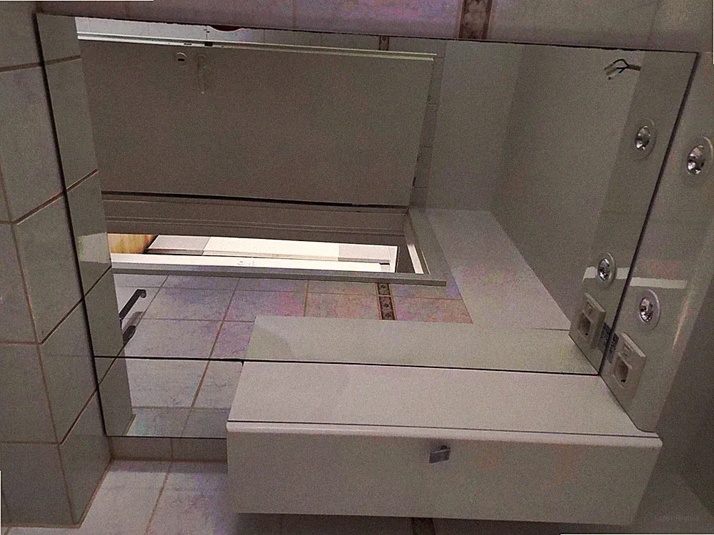 Badezimmer Spiegelschrank weiß mit Beleuchtung, Spiegeltür, Glas 80x100cm