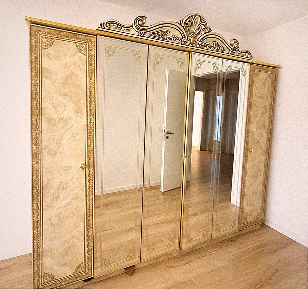 Freistehender Kleiderschrank 6-türig mit Spiegel, Drehtüren, Beige/Gold