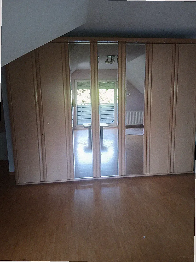 Freistehender Kleiderschrank 6-türig mit Spiegel, helles Holz, 275x240x50