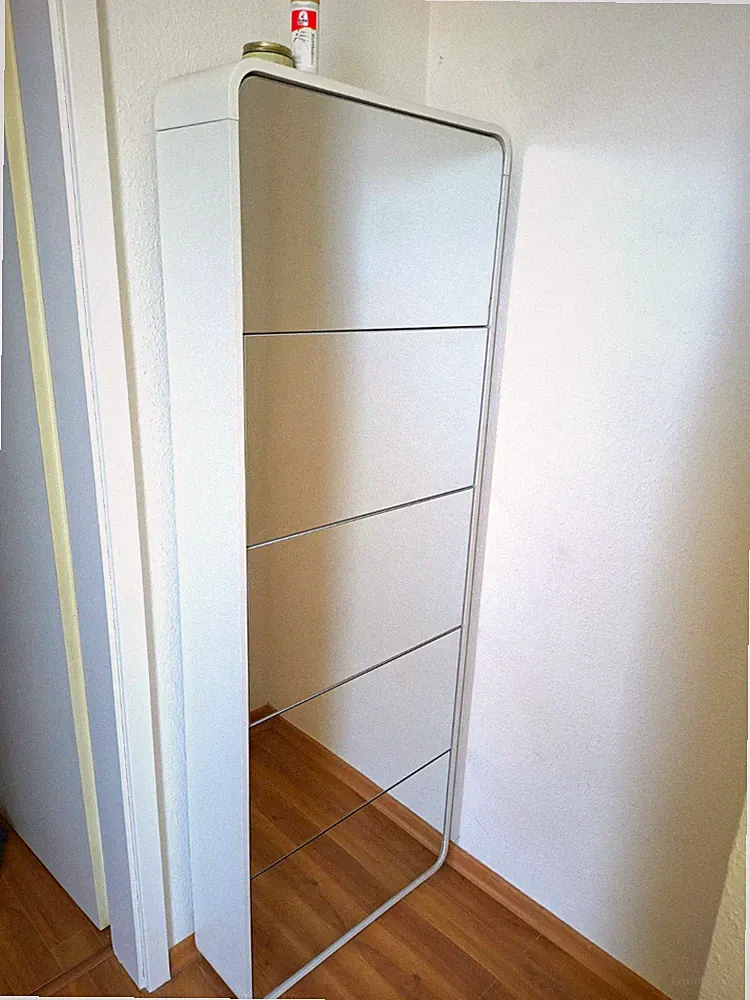 Freistehender Spiegelschrank Kleiderschrank 1 Tür 5 Fächer Weiß matt modern