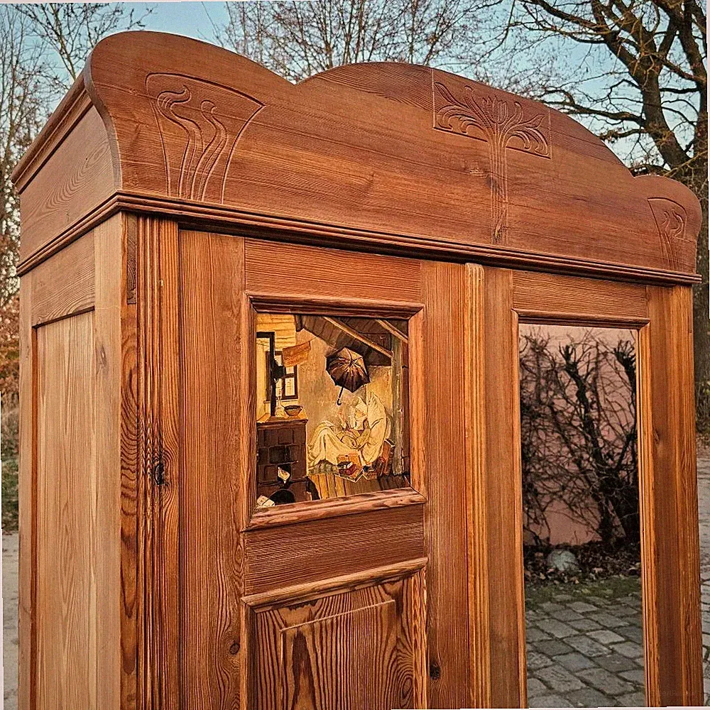 Garderobenschrank Jugendstil mit Spiegel und Bild Carl Spitzweg der arme Poet