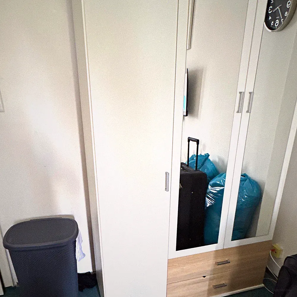 IKEA Kleiderschrank 175x200 cm weiß/helles Holz, 3 Türen Spiegel 2 Schubl.