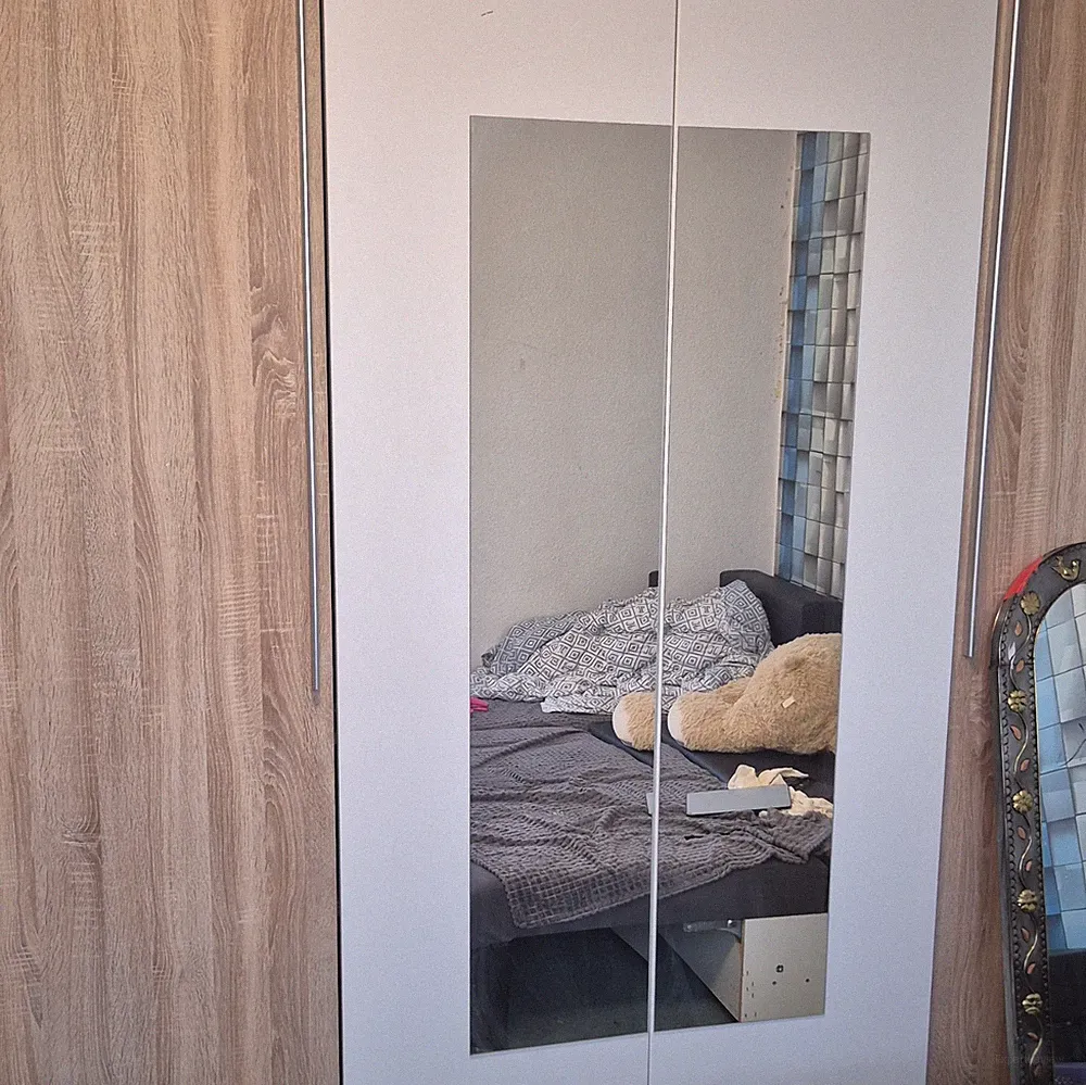 IKEA PAX Kleiderschrank 200x215x55 cm 2 Türen Spiegel Kleiderstange Weiß/Braun