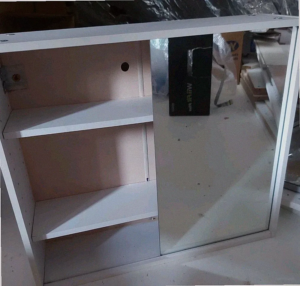IKEA Spiegelschrank Weiß Hängeschrank
