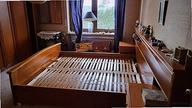 Kirschbaum Schlafzimmer - komplett, sehr guter Zustand