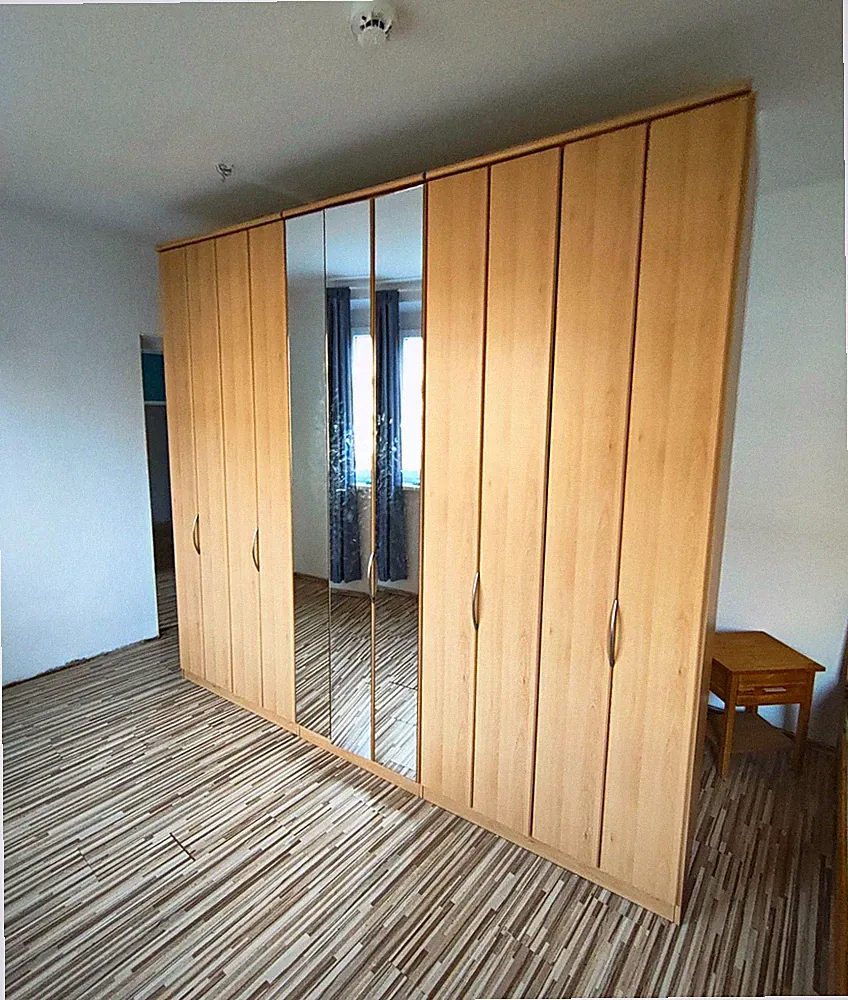 Kleiderschrank beige Holzoptik 6 Drehtüren Spiegel 4 Schubl. 275x240x56