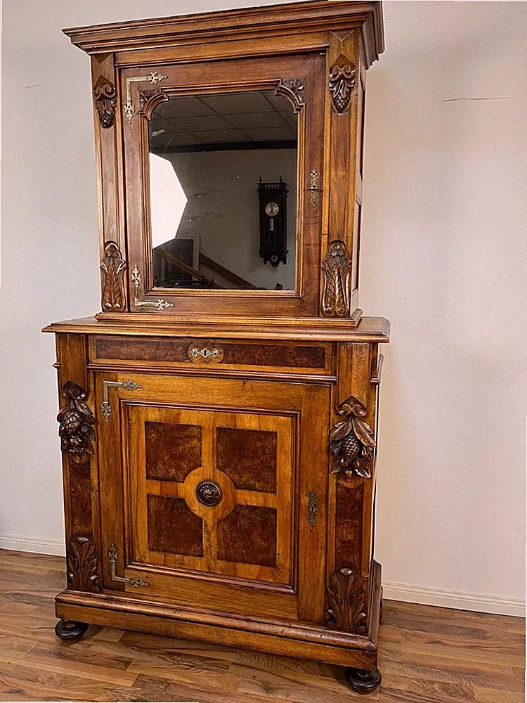 *origi. Gründerzeit* 1870 Nussbaum geschnitzt Walnuss Buffet Schrank Spiegel