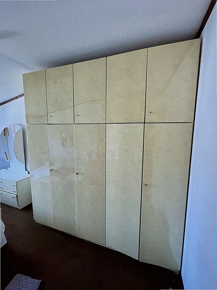 Gestelle Spiegelschrank