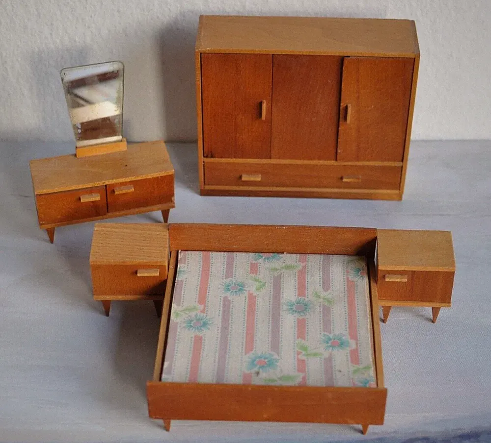 Puppenmöbel Puppenhausmöbel 50er 60er Schlafzimmer Bett Spiegelkommode Schrank