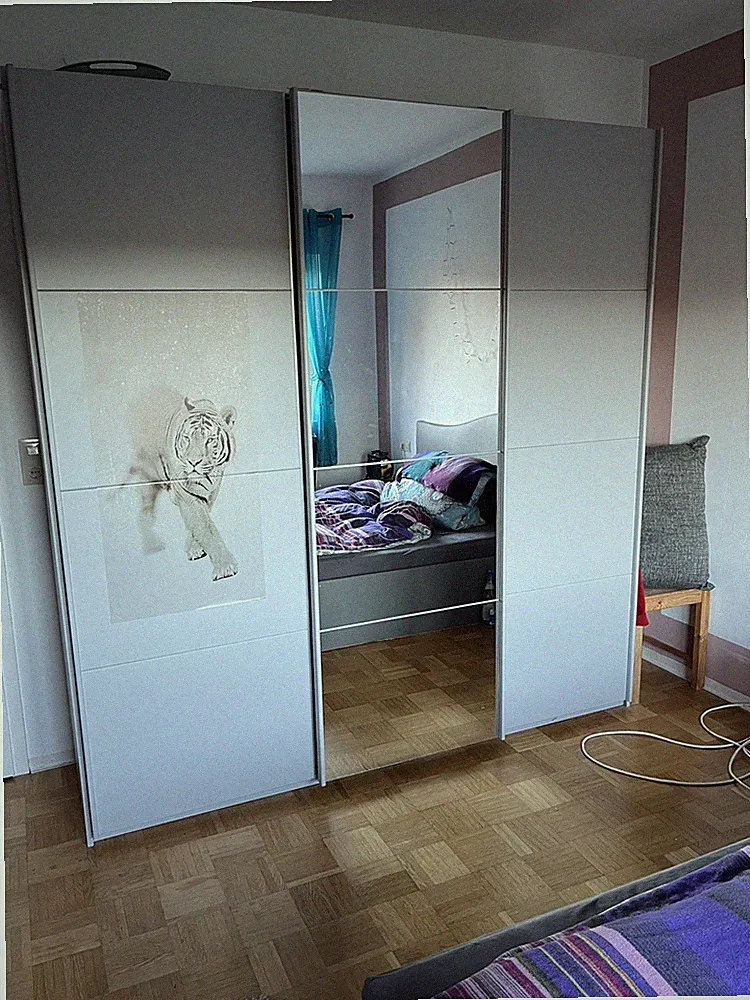schiebetürenschrank mit spiegel