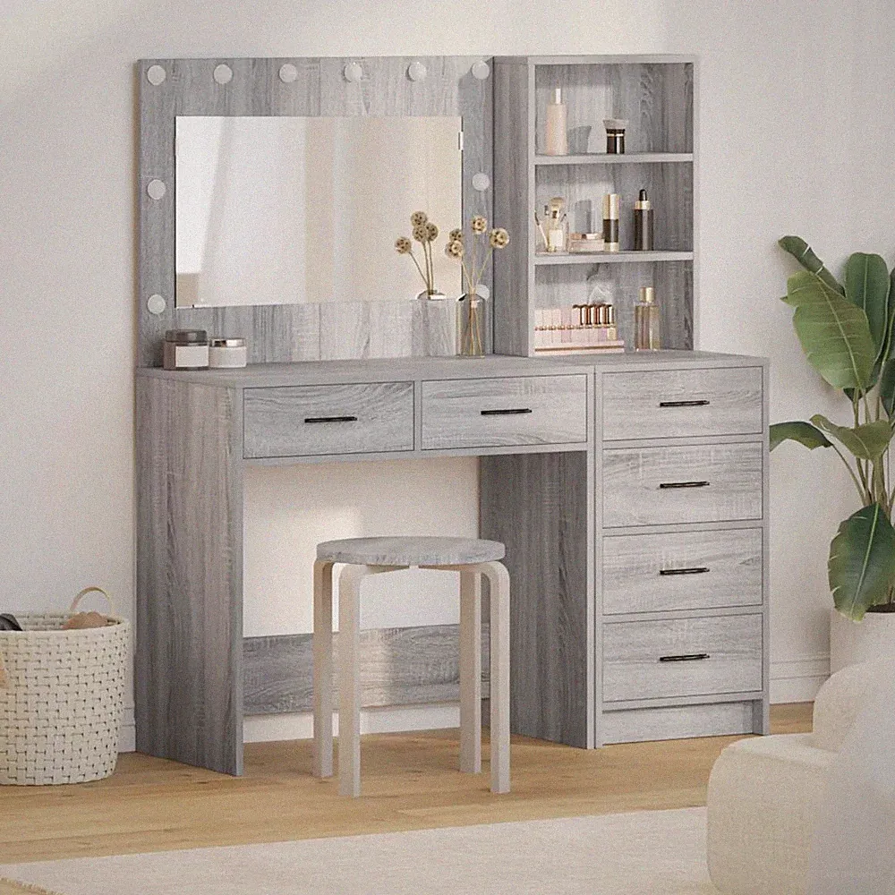 Minimalistisch Beleuchteter Spiegelschrank