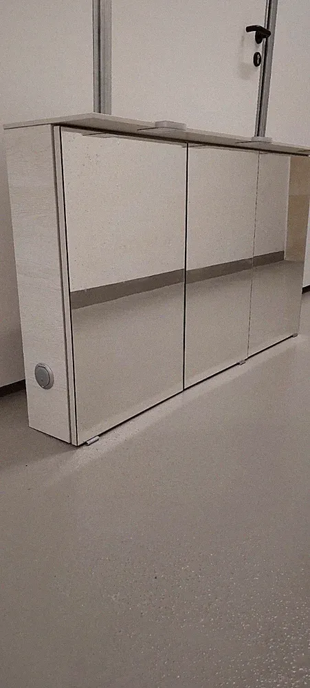 Spiegelschrank Bad mit Beleuchtung *neuwertig*top*