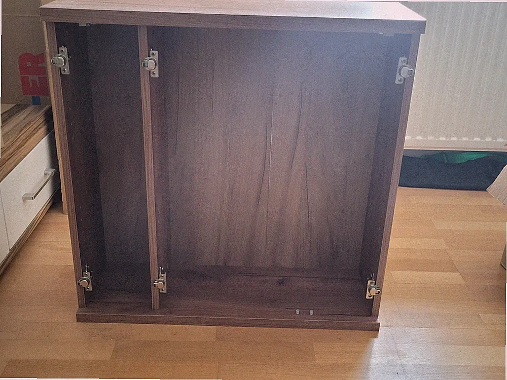 Spiegelschrank teilw. zerlegt, braun, Br. ca. 70,L.ca. 75,T. ca.30cm, neuwertig