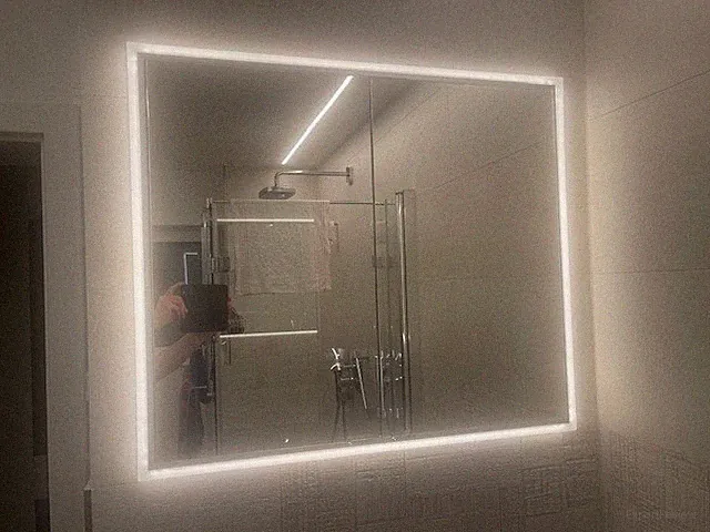 SPRINZ Abdeckrahmen mit LED-Beleuchtung für Spiegelschrank 2-türig