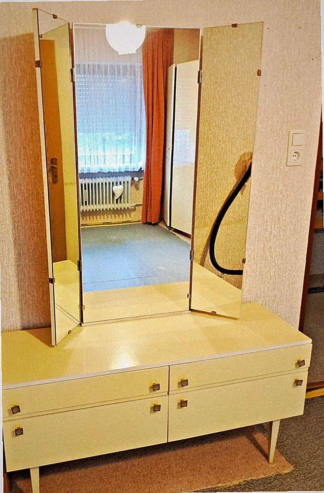 tolles Vintage Schlafzimmer 60/70er Jahre komplett – 5 Teile - beige