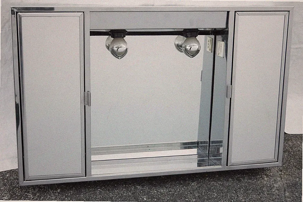 Chrom Spiegelschrank